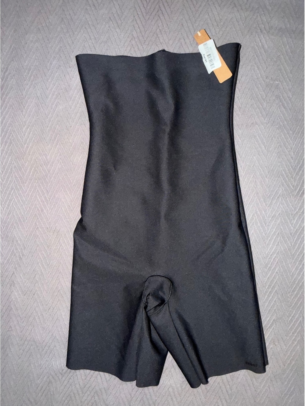 Skims Body CS High-Waisted Short Shapewear in Onyx, Size M
